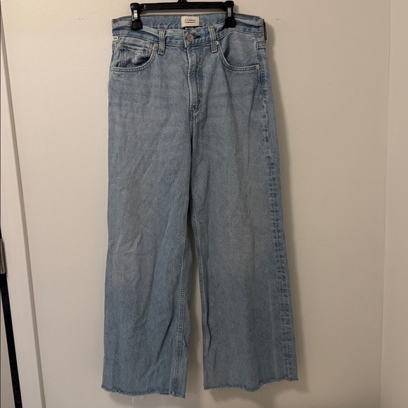 Citizens Of Humanity Light Wash Paloma Baggy with distressed hem 26 - Picture 3 of 8
